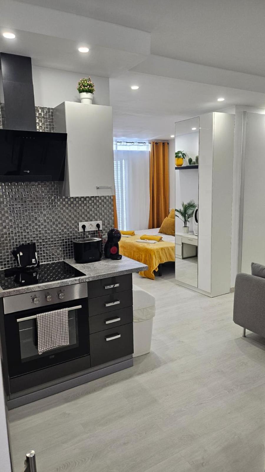 Papagayo Beach Apartments Arona  Exterior foto